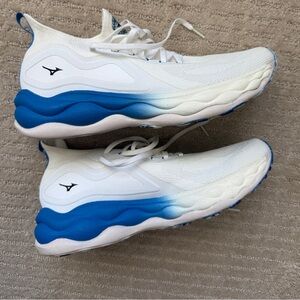 Mizuno Wave Neo Ultra Size 11